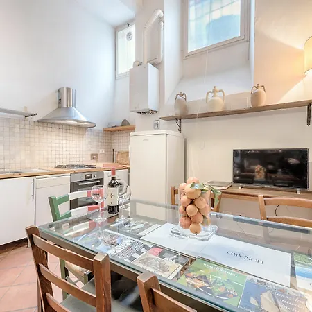 Apartment Pindemonte Florence